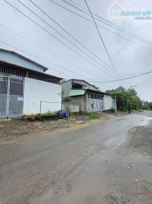 8Tỷ600__400,8m2 (10x40m) 🔥👉 Kho Xưởng Mặt tiền đường xe tải, xe container đi thoải mái