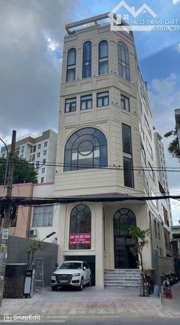 Buiding ngay gần trung tâm Phú Nhuận - Bình Thạnh 1100m2 Hầm 8 tầng ngang 8m sang trọng