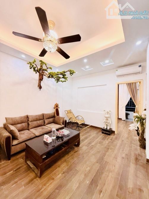Hiếm !!!Bán gấp Căn hộ Yên Hòa - 35m2 - 1N1VS - Full nội thất - Nhỉnh 2 tỷ