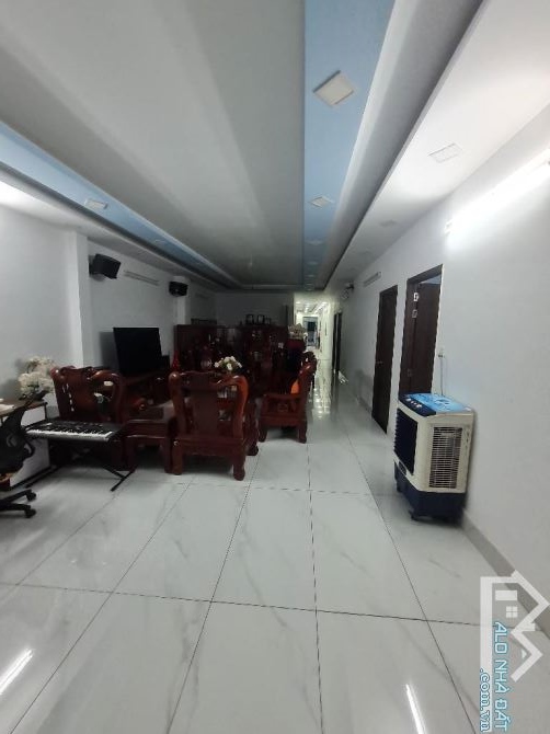 BÁN CĂN HỘ DỊCH VỤ 64 PHÒNG, DÒNG TIỀN 1,8 TỶ/NĂM, PHAN VĂN HỚN, Q.12, GIÁ CHỈ 38 TỶ