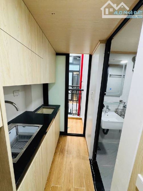 CHDV CAO CẤP PHỐ MAI DỊCH – CẦU GIẤY 9 TẦNG – 1 HẦM – THANG MÁY – 25 PHÒNG KHÉP