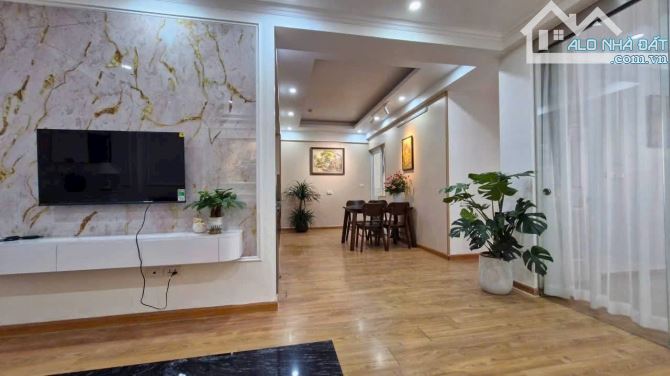 BÁN CHUNG CƯ SÀI ĐỒNG LONG BIÊN 74m, 2 NGỦ, 2 WC, ĐỦ NỘI THẤT DÒNG TIỀN 12 TRIỆU/1T