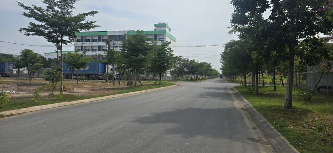 BÁN ĐẤT KCN ĐỨC HÒA GIÁ RẺ 120USD/M2 ĐẤT ĐÓNG THUẾ 1 LẦN TỚI 2061