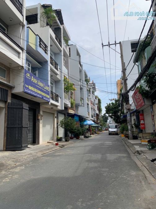 DÃI TRỌ MẶT TIỀN ĐƯỜNG 10M - GẦN CHỢ PHẠM VĂN BẠCH- 131M2 - NGANG KHỦNG 8M - 13 TỶ