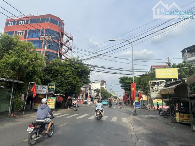 Mặt Tiền KD- Nguyễn Ảnh Thủ, Hóc Môn. DT: 2450m2, Dòng Tiền 350tr/th. Chỉ 155 Tỷ