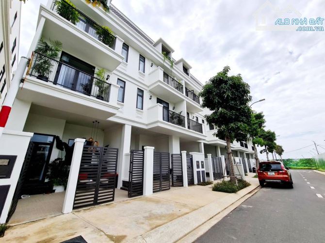 BÁN DÃY 5 PHÒNG TRỌ LÊ PHỤNG HIỂU - P.8 - 161M (5,5x29) - ĐÔNG BẮC - ĐƯỜNG LỚN - GIÁ 13,5