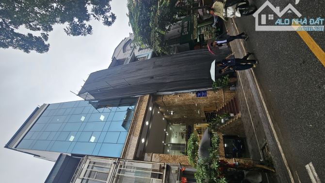Bán nhà Đống Đa mặt phố Đoàn Thị Điểm tòa VP 9T có hầm, 159m² dòng tiền cao 3 thoáng 110 t