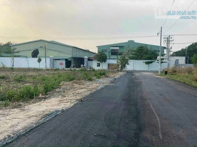 BÁN ĐẤT SKC TẠI TRỪ VĂN THỐ BÀU BÀNG BÌNH DƯƠNG (CŨ) (BĐ152)