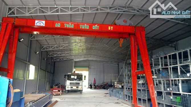 Bán nhà kho đang kinh doanh 3.132 m2 mặt tiền đuờng Quốc Lộ 1A,đối diện BV đa khoa TG