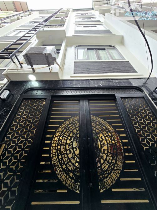BÁN NHÀ CCMN NGÕ 79, CẦU GIẤY, HÀ NỘI. DIỆN TÍCH 53M2, GIÁ 17.2 TỶ