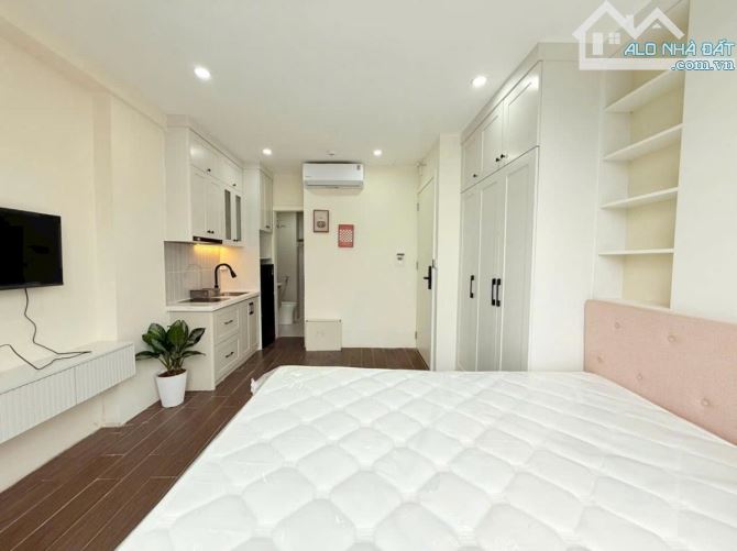 Toà CCMN Hoàng Hoa Thám, gần Hồ Tây 80m² x 8T, 17 phòng, 3 thoáng, DT 110 triệu/ th