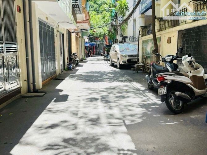 Gấp Gấp!!! Cần Thanh Khoản Nhanh Tòa CCMN 7 Tầng Tại Cầu Diễn - 11P Khép Kín Thang Máy
