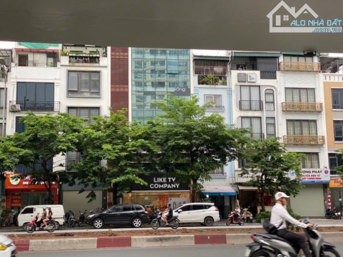 Bán nhà mặt phố Thái Hà, DT 130m2 x 7 tầng, 2 thoáng, giá 65 tỷ.