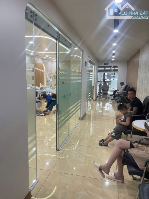 Bulding VŨ PHẠM HÀM CẦU GIẤY 100m2 MT 7,5m 9 tầng Chỉ 53 tỷ ( NGon đẹp rẻ đầu tư )