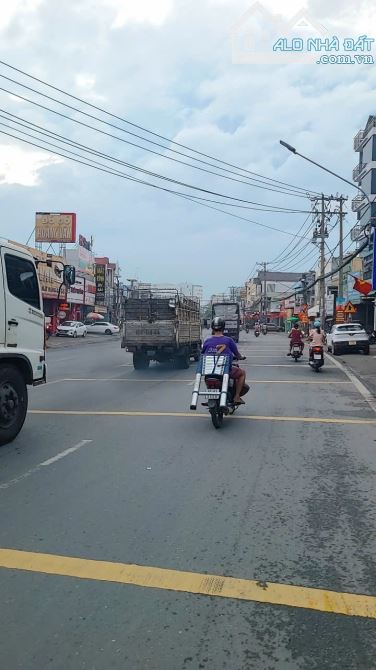 Hạ giá 700tr ( 5tỷ5 còn 4tỷ8) BÁN XƯỞNG SẢN XUẤT GẦN CẦU 71 CHỢ , BV THÁNH TÂM T