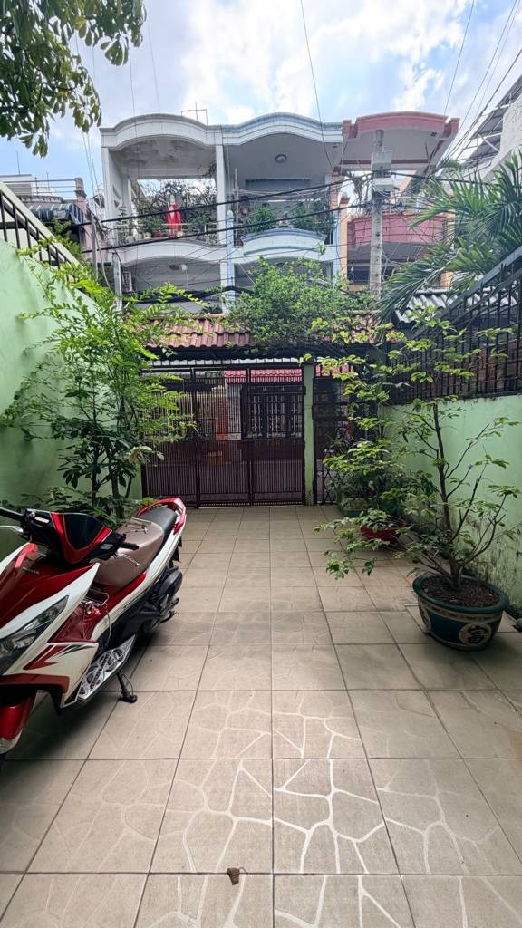 BÁN NHÀ THOẠI NGỌC HẦU, TÂN PHÚ, HẺM XE TẢI TRÁNH, 3 TẦNG BTCT KIÊN CỐ, NGAY SÁT NGÃ TƯ BỐN XÃ