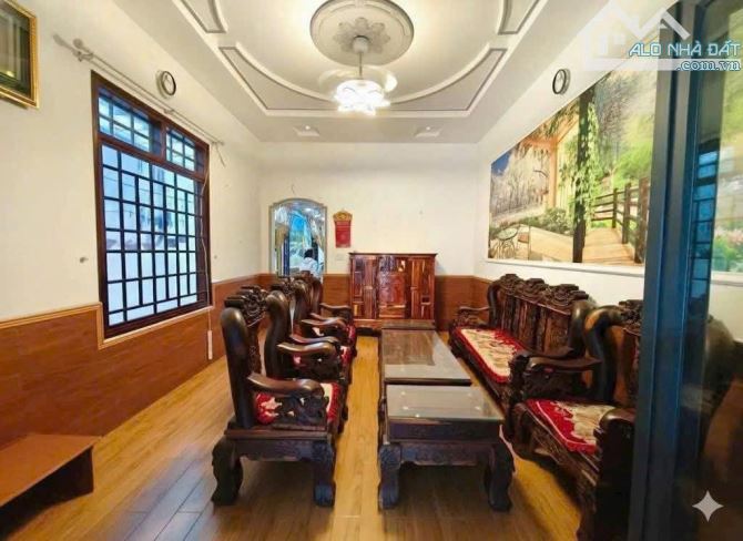 Nhà hẻm 102 Nguyễn Tất Thành thông Đinh Nup
