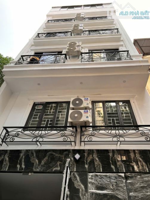 Bán Tòa CCMN Dòng Tiền Cực Đỉnh Phố Yên Hòa, HN DT 171m2 x 36P. Giá Rẻ.