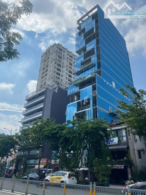 Building MT Bến Vân Đồn, P.2, Quận 4 , 600 Tỷ , 2 Hầm 16 Tầng