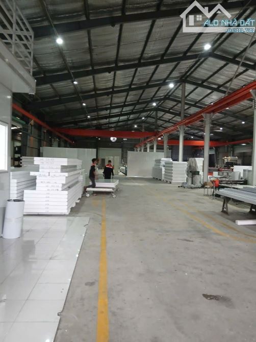 Xưởng 3200m2 (38x87) full SKC, MT TL832, Nhựt Chánh, Bến Lức, giá 35 tỷ