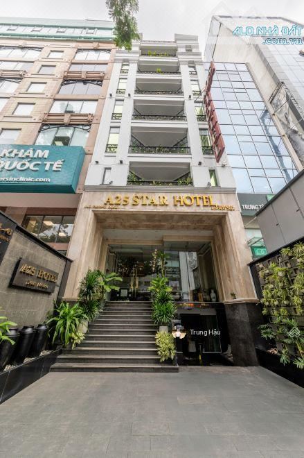 CẦN BÁN BUILDING NGUYỄN BỈNH KHIÊM Q1 , 2 HẦM 10 TẦNG.~3000m2 . DT 13,5x28m. HĐT ~10 TỶ/NĂ