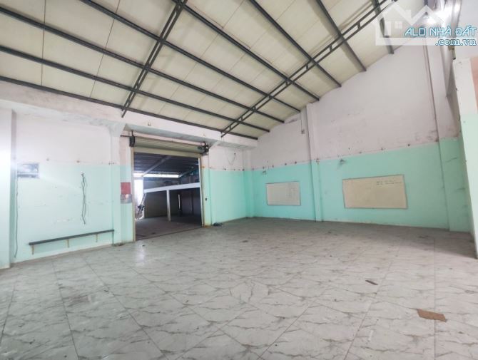 Bán gấp kho xưởng mặt tiền Thới Tam Thôn 9 ,TTT , DT 300m2 .Giá rẻ 13 tỷ (TL)
