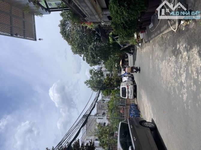 DÃY TRỌ LÊ VĂN CHÍ LINH TRUNG-HXH RỘNG THÔNG-6 P- 12 TRIỆU-NGANG 5M-112M2-6,99 TỶ