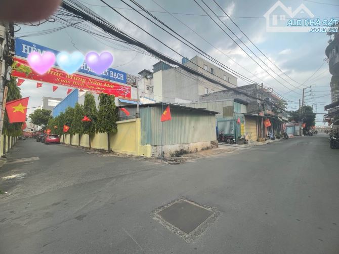 Kho xưởng phạm văn bạch tân bình 15x42 full thổ, hẻm 10m,thu 70tr/th