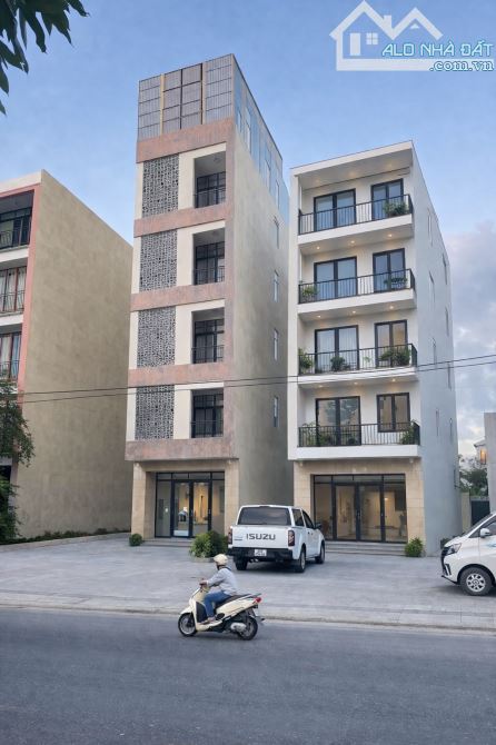 BÁN TOÀ BULDING 5 TẦNG MT ĐOÀN KHUÊ NAM VIỆT Á CHỈ 13 TỶ