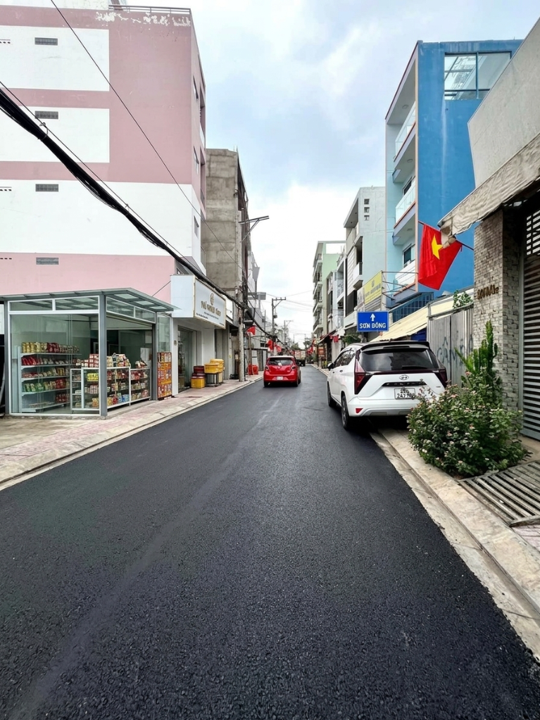 BÁN NHÀ TỈNH LỘ 10 BÌNH TÂN, HẺM XE TẢI 8M THÔNG, 2 TẦNG 3PN, CHỈ 4,29 TỶ