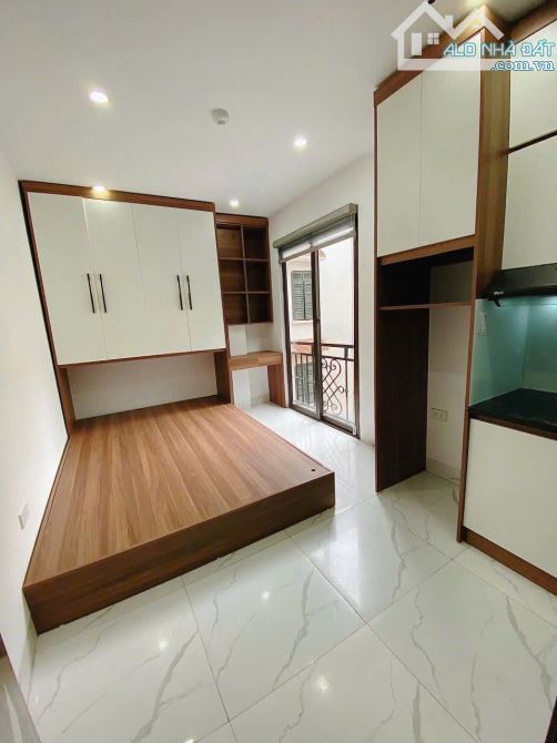 MỚI! BÁN TOÀ CHDV NGÕ 559 KIM NGƯU 78M2 7 TẦNG 25PH DÒNG TIỀN 100TR/ THÁNG