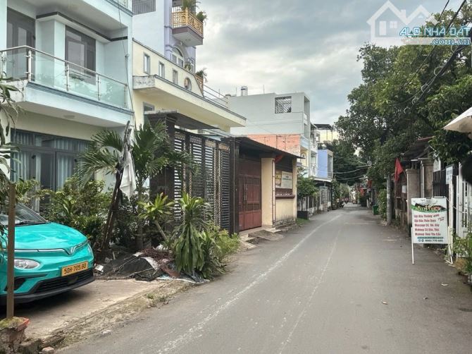 CHDV ĐƯỜNG XE TẢI ĐS1 THÔNG PHẠM VĂN CHIÊU GẦN SIÊU THỊ EMART