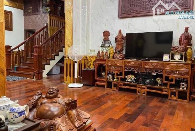 - BIỆT THỰ SÂN VƯỜN 2 TẦNG – THIÊN LỘC – ĐÔNG ANH- ĐƯỜNG THÔNG OTO TRÁNH DT