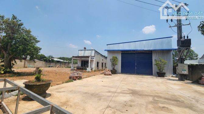 XO82 BÁN XƯỞNG 3000m2 Tân An Vĩnh Cửu