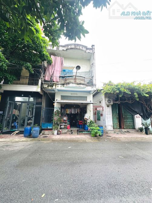 Bán dãy trọ 1T1L 5x30m, đường số 2 KDC 434 P. Bình Hòa gần KCN VSIP1