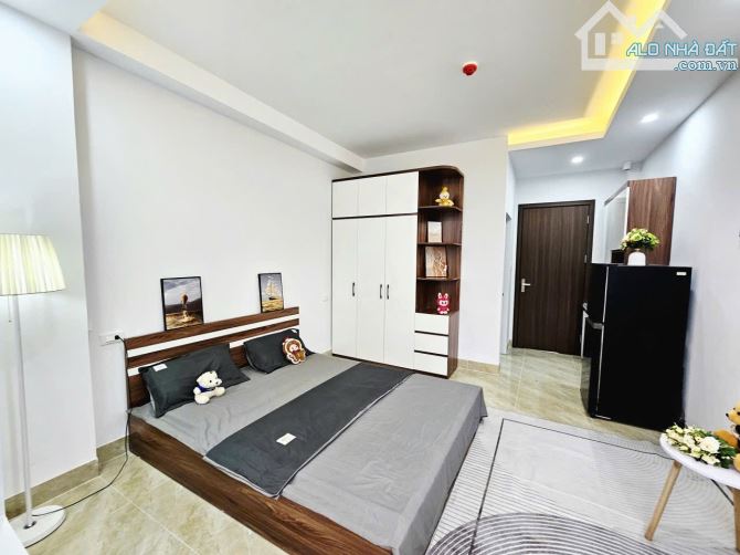 Bán toà CHDV Giải Phóng siêu rẻ vuông vắn, DT 600tr/năm cạnh NEU 54m2*4T, TM, 7PN, PCCC