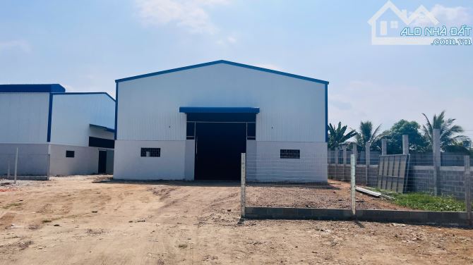 2 XƯỞNG LỚN - 20.300M2-BẾN LỨC CŨ- CHỈ 7TR/1m2