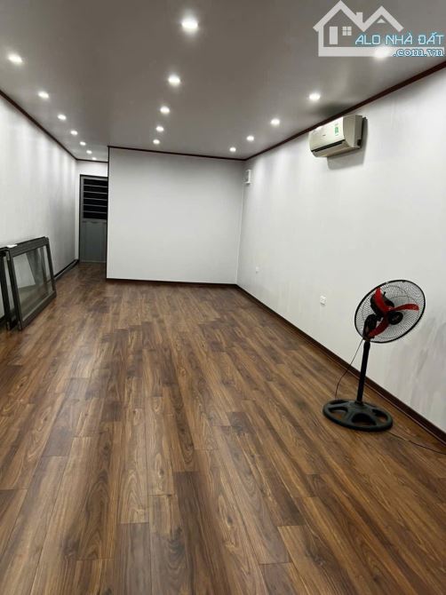 Bán Nhà 1 Tầng Dãy M, Đồng Lớn,Quang Châu, Gần Toà Vega Home, Mt 4m Dt 72m2 Giá 4 Tỷ