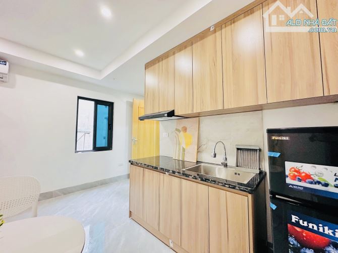 Bán toà CHDV Trương Định gần phố siêu rẻ vuông vắn cạnh NEU 54m2*4T, TM, 7PN DT600tr/năm