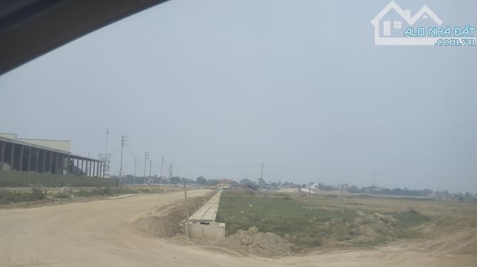 Cty cần bán 5,7 ha đất sxkd gần Trạm thu phí Tân Phúc, chỉ 1,5 tr/m2