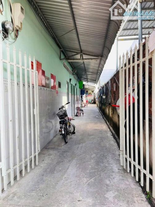 Bán gấp dãy trọ 6p + 1kiot KCN Tây Bắc Củ Chi 144m2 giá 1 tỷ 2 Sổ Hồng Riêng