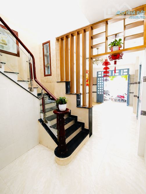 Bán nhà trọ gần CHỢ LÊ ĐÌNH CẨN ,DT KHỦNG (130M2 )ôtô đỗ cửa ,GIÁ 6.7 tỷ (260426).