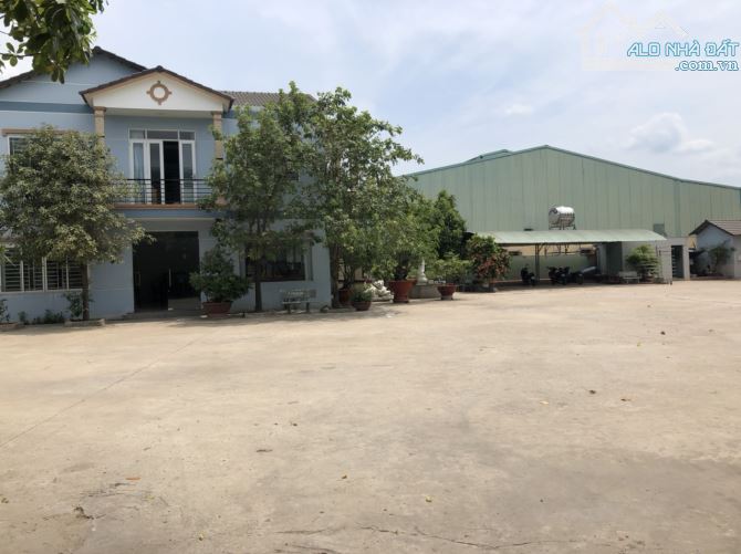 Bán Nhà Xưởng 7000m2 tp Tuy Hoà, Phú Yên cũ ,Giá rẻ bèo 35 Tỷ