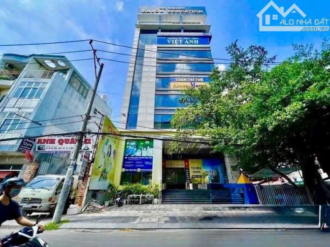 Bán GẤP Building Nguyễn Văn Trỗi Hầm 10 tầng ~ 2.500m2 sàn sẵn HĐT 400tr/tháng chỉ 120 tỷ