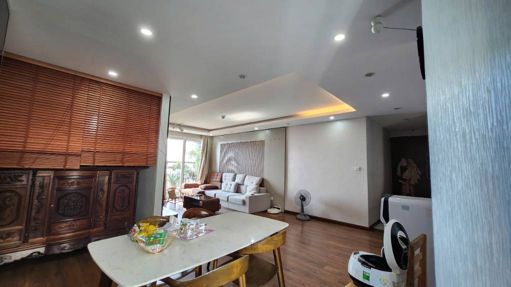 Bán căn hộ 3 ngủ tại Seasons Avenue, dt 100m2 nhà đẹp view phố, nhỉnh 8 tỷ