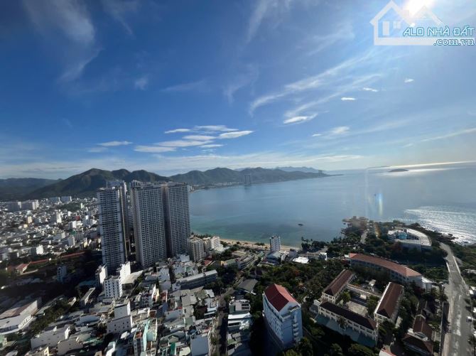 Hàng hiến căn Duplex Napoleon, Nha Trang, tầng cao view siêu đẹp