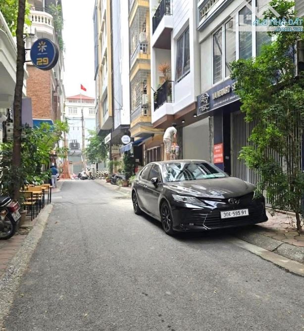 Phân Lô Thái Hà quận Đống Đa- 57m2 6Tầng Lô Góc- Ô Tô Tránh Vỉa Hè Kinh Doanh Đẹp.