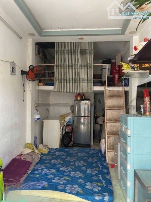 Bán nhà trọ Lê Đình Cẩn,3 tầng (84m2)có 8 phòng,dòng tiền 20tr/tháng ,GIÁ 6.2 tỷ (110526)