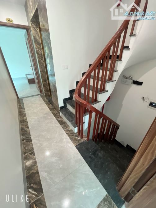 Cầu Diễn, CCMN mới, 60m2, 6 tầng, thang máy, lô góc, ô tô vào nhà, giá 16,5 tỷ