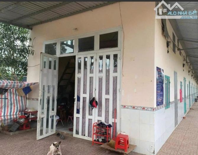 BÁN DÃY TRỌ 8 PHÒNG – THU NHẬP GẦN 9TR/THÁNG – CHỈ 750 TRIỆU
